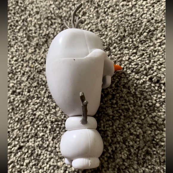 Funko Olaf Figure - Picture 5 of 5